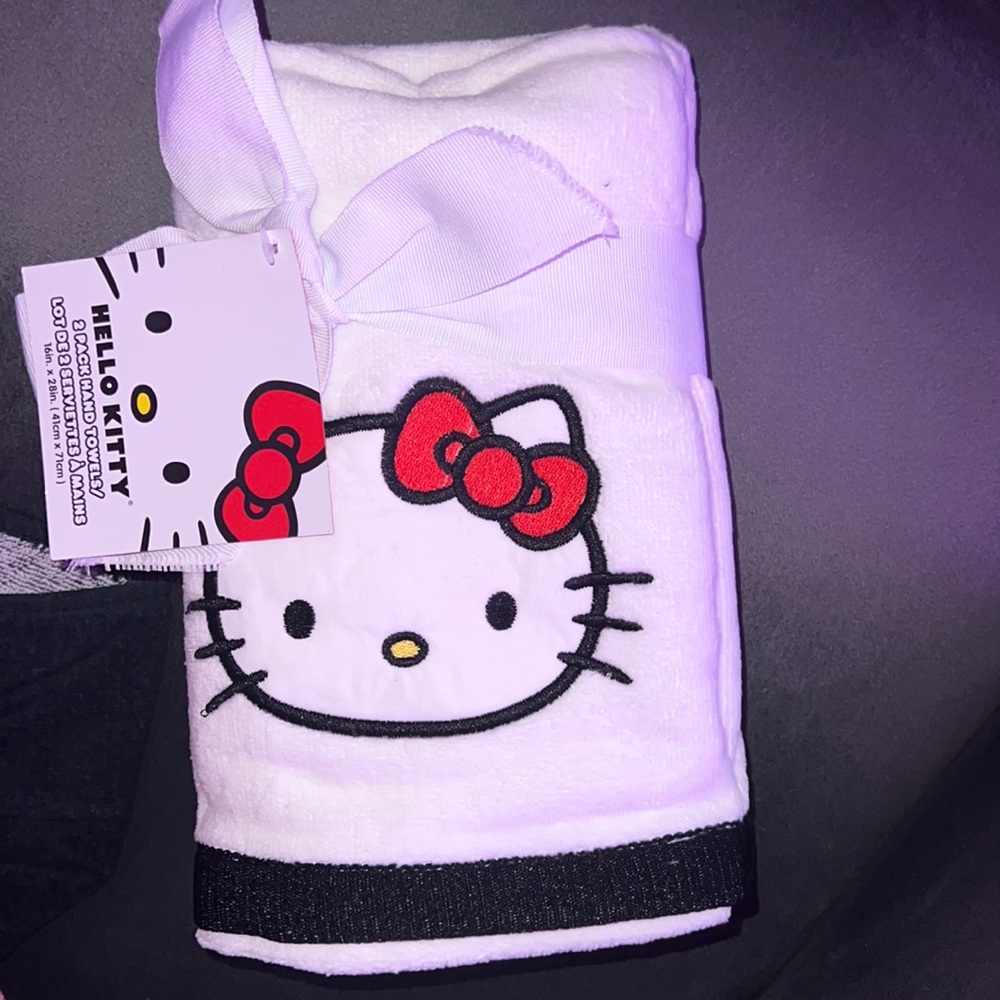 2 pack hello kitty hand towels